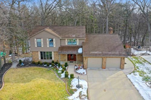 225 Traders Point Ln, Green Bay WI  54302-5236 exterior