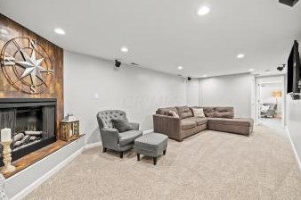 207 Fellows Ave, West Jefferson OH  43162-1474 exterior