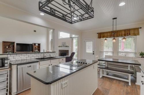 2612 Ruby Crest Ct, Lewisville TX  75022-7857 exterior