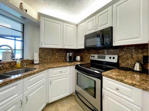 5839 Parkwalk Dr, Boynton Beach, FL 33472-2321