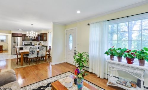 7 Dorfred Ter, Wantage NJ  07461-4815 exterior