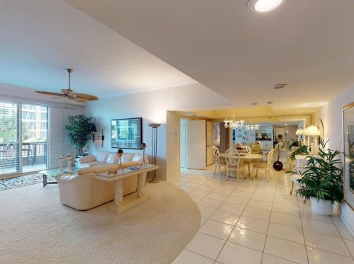 220 Collier Blvd, Marco Island, FL 34145-4852