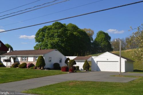 1213 Huffs Church Rd, Dale, PA 19504-9020