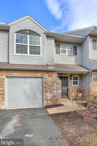 213 Wooley Hollow Ct, Navy Sup Dpt, PA 17055-6071