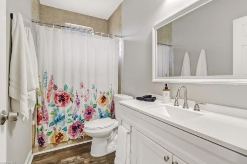 95 12th Ave, Naples FL  34120-3353 exterior