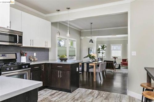 692 32 St, Oakland CA  94609-2933 exterior