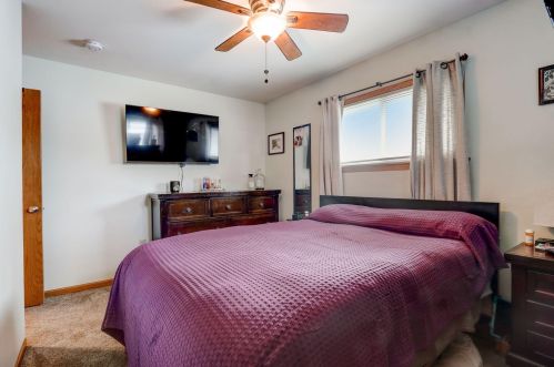 3221 98, Milwaukee WI 53214-2637 exterior