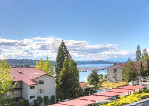 908 Bay Dr, Olympia WA  98506-3971 exterior