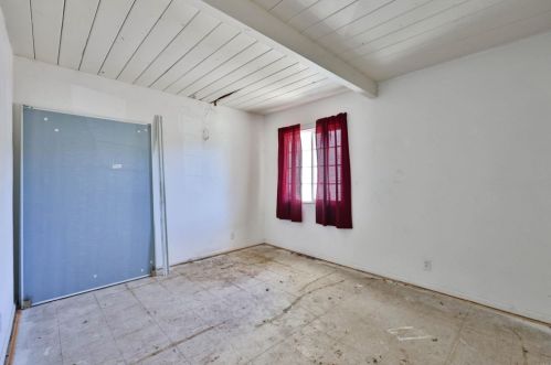 6634 Radio Dr, San Diego CA  92114-1611 exterior