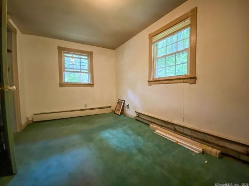 443 Main St, Terryville CT  06786-6809 exterior