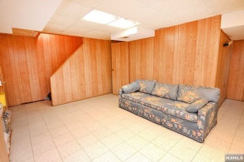 968 Phelps Rd, Teaneck NJ  07666-5624 exterior