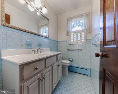 520 Lakeview Dr, Auburn NJ  08085-1248 exterior