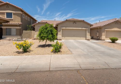 9006 Hilton Ave, Tolleson, AZ 85353-6975