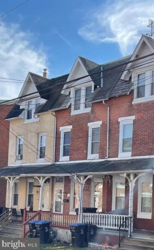724 Lafayette St, Norristown, PA 19401-4525