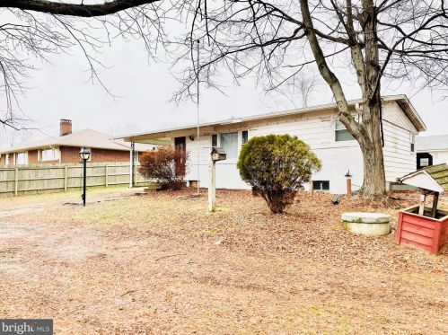 877 White Oak Rd, Fredericksburg, VA 22405-3615