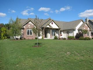 2249 Fenceline Dr, Jackson, WI 53037-8930