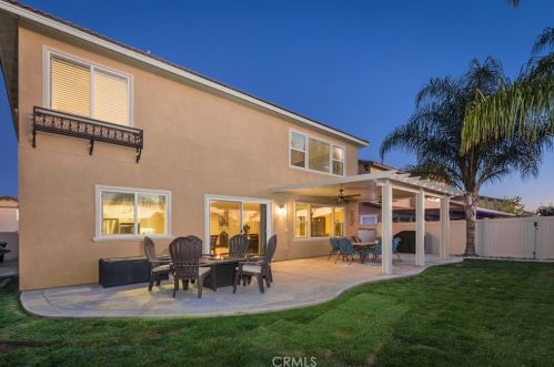 39057 Hidden Creek Ln, Temecula CA  92591-7417 exterior