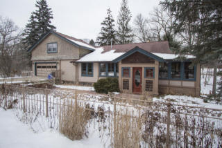 4648 Gifford Rd, Oconomowoc, WI 53066-4013