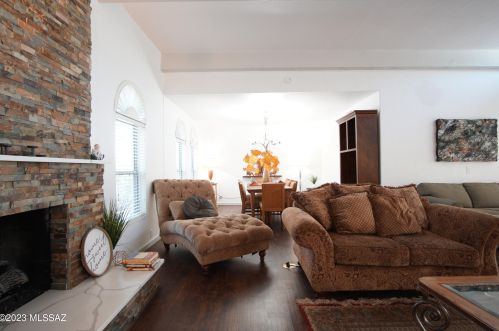 7204 Camino Vecino, Tucson AZ 85715-3418 exterior