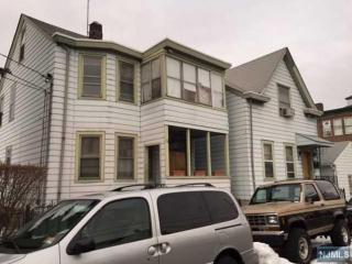 11 James St, Paterson, NJ
