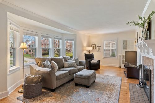 4139 Stowell Ave, Milwaukee, WI 53211-1743