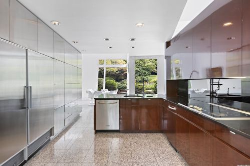 15 Wenwood Dr, Muttontown NY  11545-3129 exterior