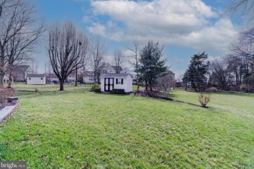 16 Old Dutch Way, Harleysville PA  19438-3080 exterior