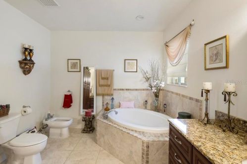 705 Shakett Creek Dr, Nokomis FL  34275-2252 exterior