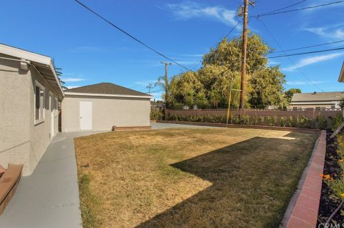 325 Cherry St, Brea CA  92821-6526 exterior