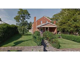 1904 Warriors Rd, Pittsburgh, PA 15205-4136