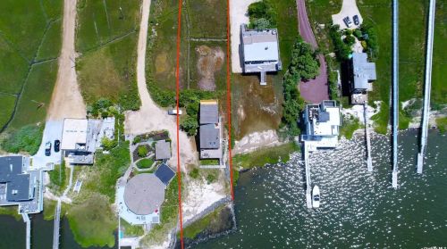 352 Dune Rd, West Hampton Beach NY  11978-2900 exterior