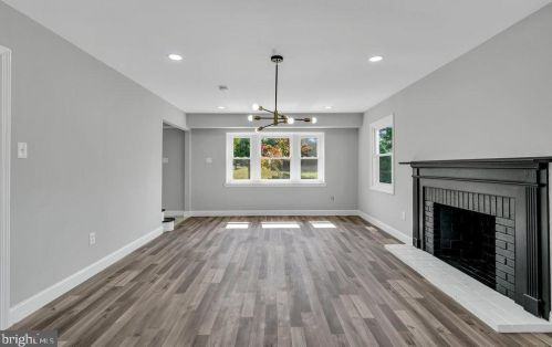 188 Tiffany Ln, Willingboro NJ  08046-3855 exterior