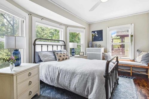 1051 Spaight St, Madison WI 53703-3701 exterior