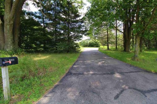 3198 5th Ln, Brooks, WI 53952-9583