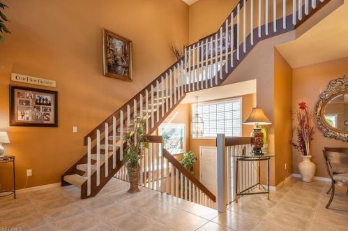 162 Barefoot Cir, Bonita Springs, FL 34134-8500