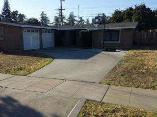 4143 Buckingham Way, Fresno, CA 93726-4506