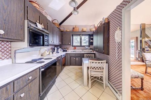 44 Overlook Rd, Rock Hill NY  12775-6208 exterior
