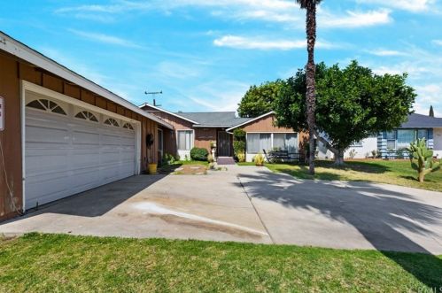 10601 Hallwood Dr, Temple City, CA 91780-4123