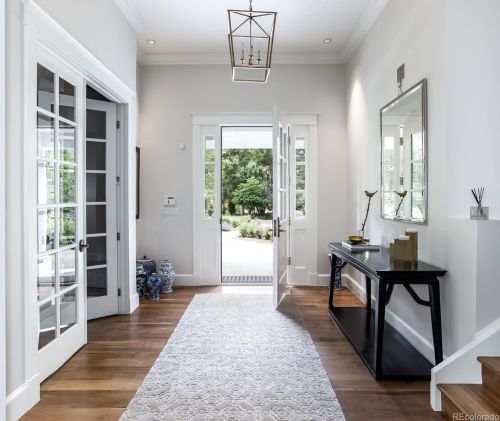 15 South Ln, Englewood, CO 80113-7022