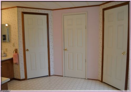 14 Caroline Dr, Belvidere NJ  07823-2849 exterior