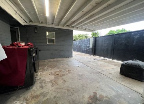 2436 Adriatic Ave, Long Beach CA 90810-3313 exterior