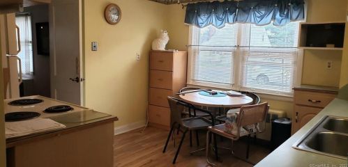 800 Center St, Manchester, CT 06040-2755