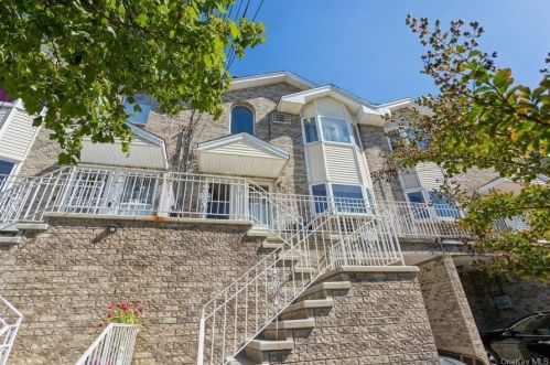 264 Hosmer Ave, Bronx, NY 10465-3135