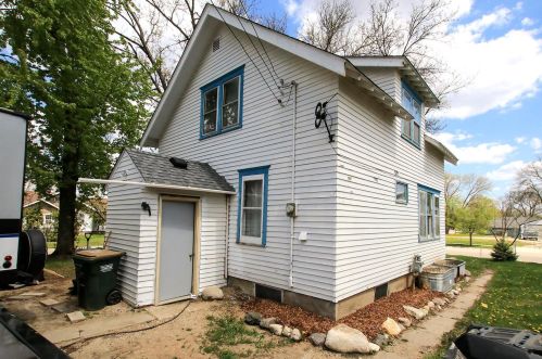500 Milkyway St, Cosmos MN  56228-9792 exterior