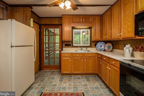 241 Blue Smoke Ln, New Market VA  22844-3815 exterior