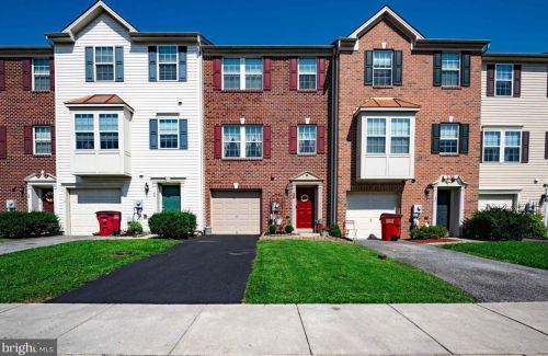36 Tidewater Ter, Falling Waters, WV 25419-4370