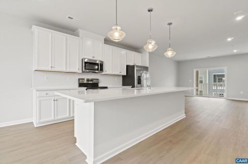 5985 Mccomb St, Crozet VA  22932-3023 exterior