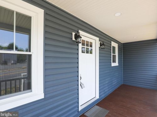 650 George St, Charles Town WV  25414-1461 exterior