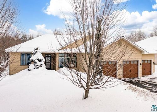 140 Chambersburg Dr, Duluth, MN 55811-3224