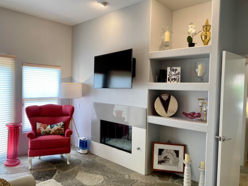 88 Kavenish Dr, Rancho Mirage CA  92270-3247 exterior